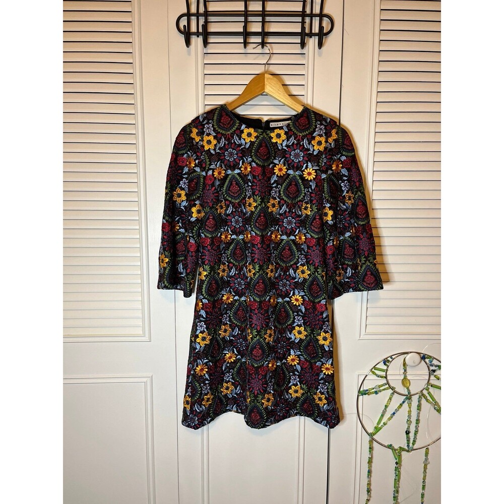 Alice + Olive Coley Women's Bell Sleeve Mini Dress with Floral Print